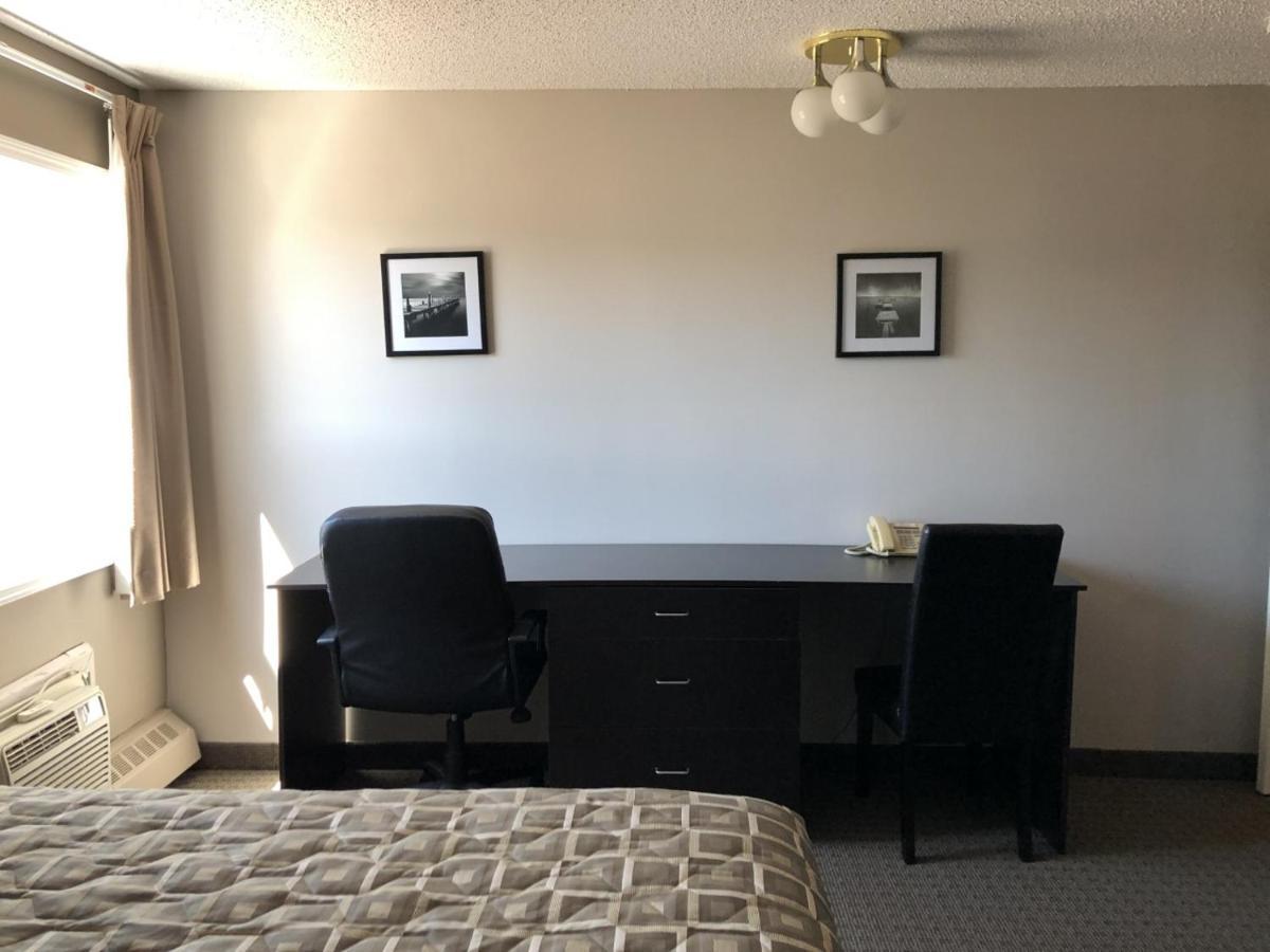 Arbour Ridge Inn & Suites Kindersley Exterior foto