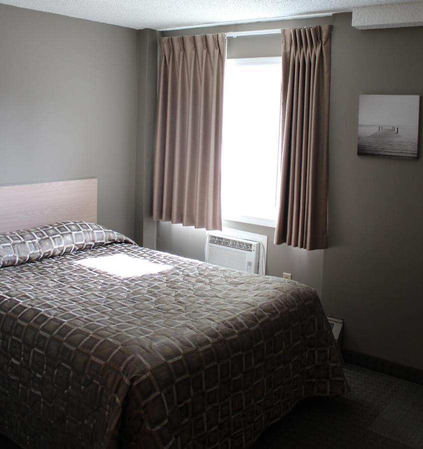 Arbour Ridge Inn & Suites Kindersley Exterior foto